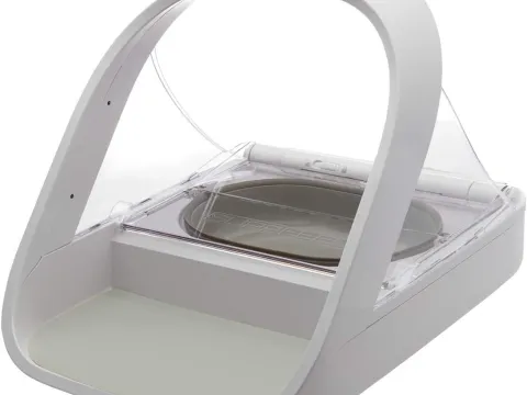 SureFeed Microchip Pet Feeder Connect als kompakte Produktansicht
