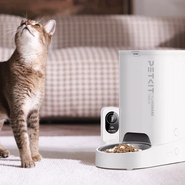 Kamera und Futterauslass des PETKIT YumShare Solo 2