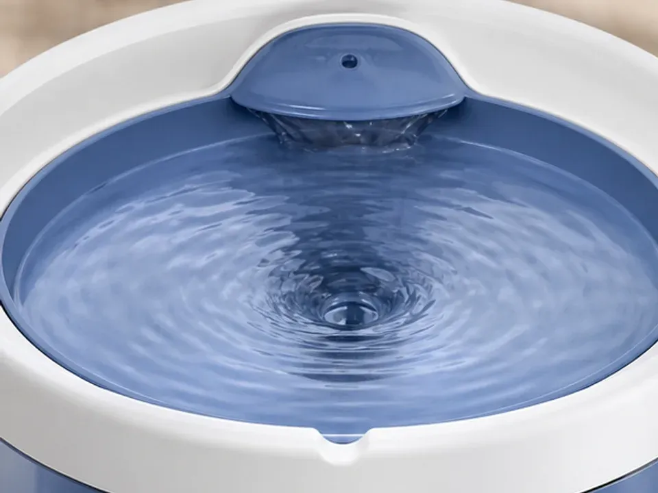 Breite Trinkzone der PETLIBRO Capsule Dog Fountain