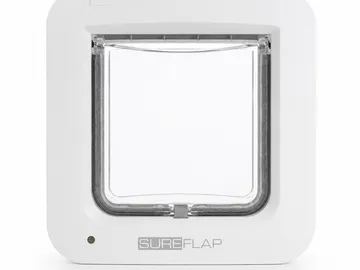 SureFlap Mikrochip Katzenklappe freigestellt für Produktvergleiche